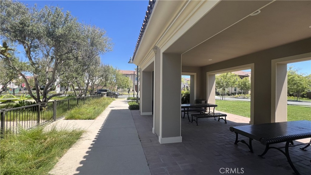 110 Sunnyside Property Photo 30