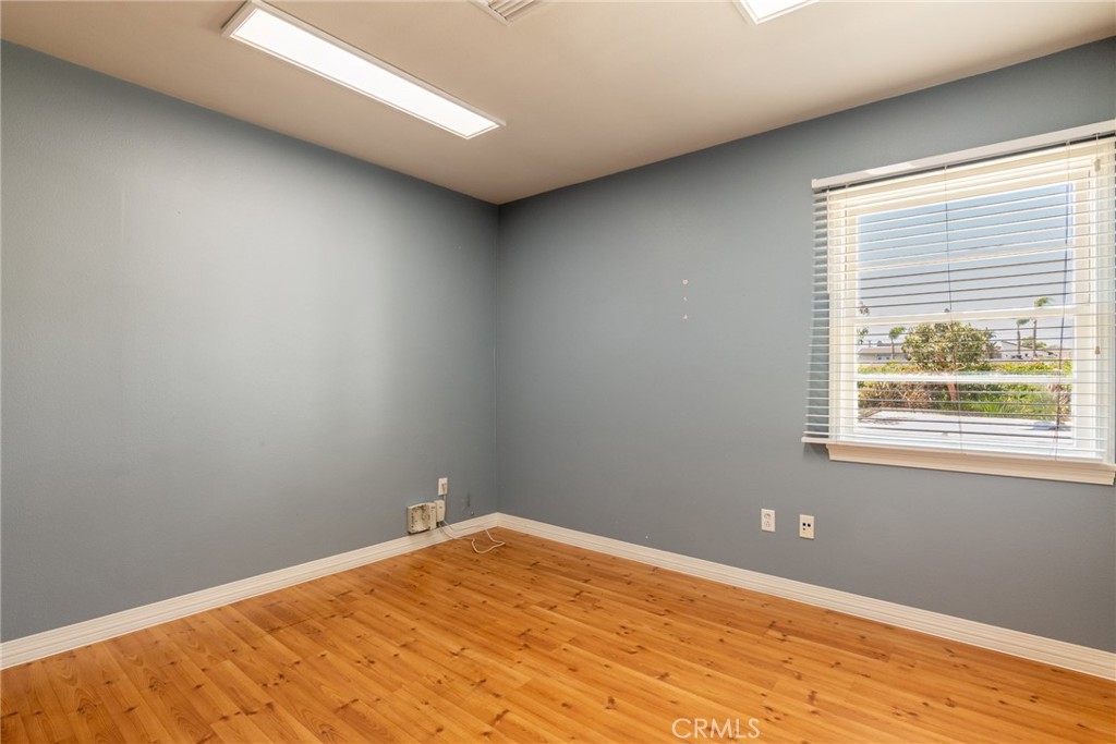 19361 Beach Blvd. Property Photo 8