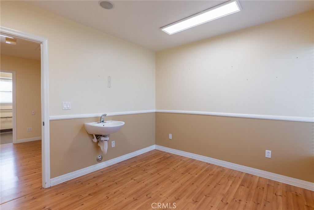 19361 Beach Blvd. Property Photo 12