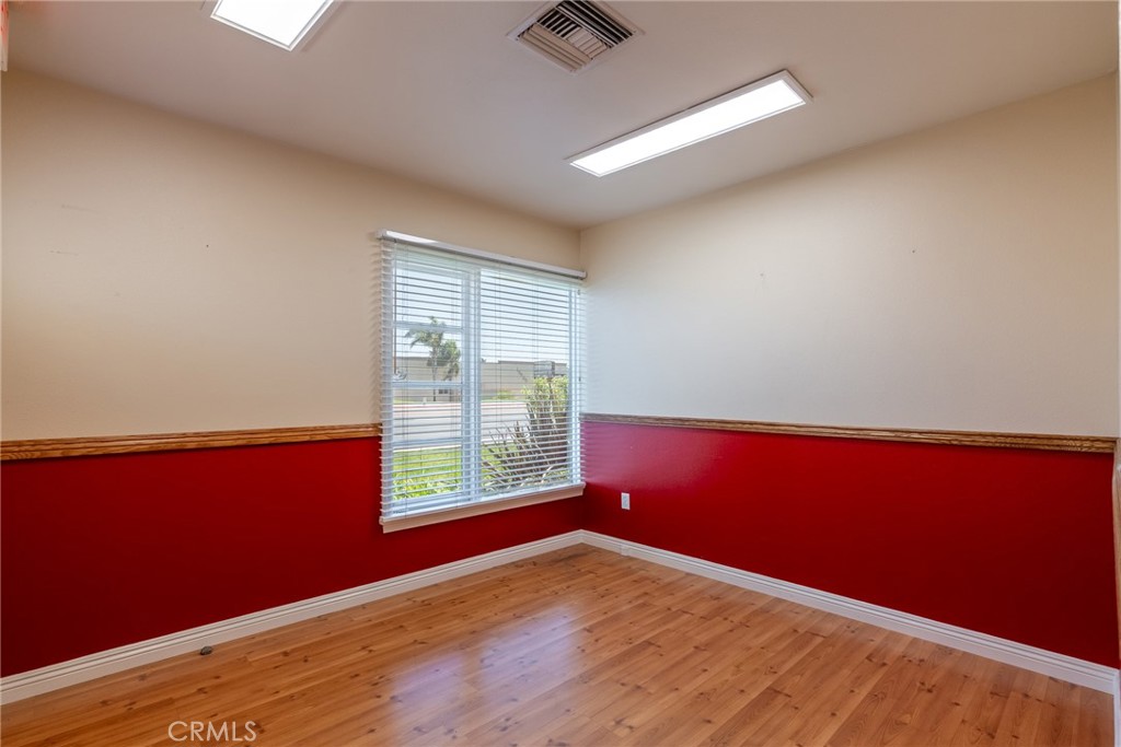 19361 Beach Blvd. Property Photo 17