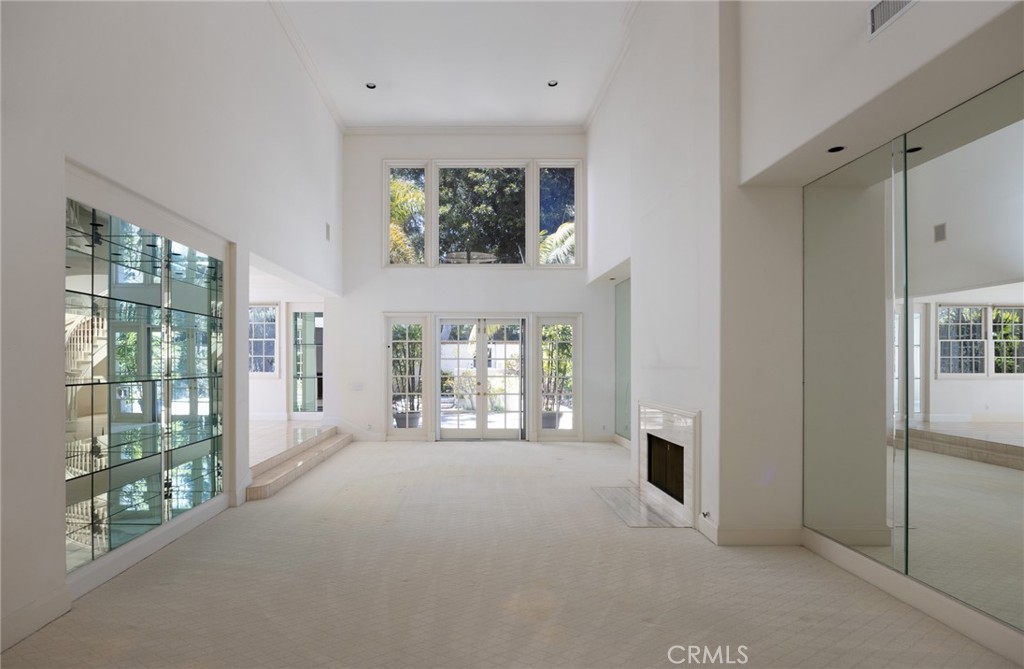 2 Chatham Court Property Photo 5