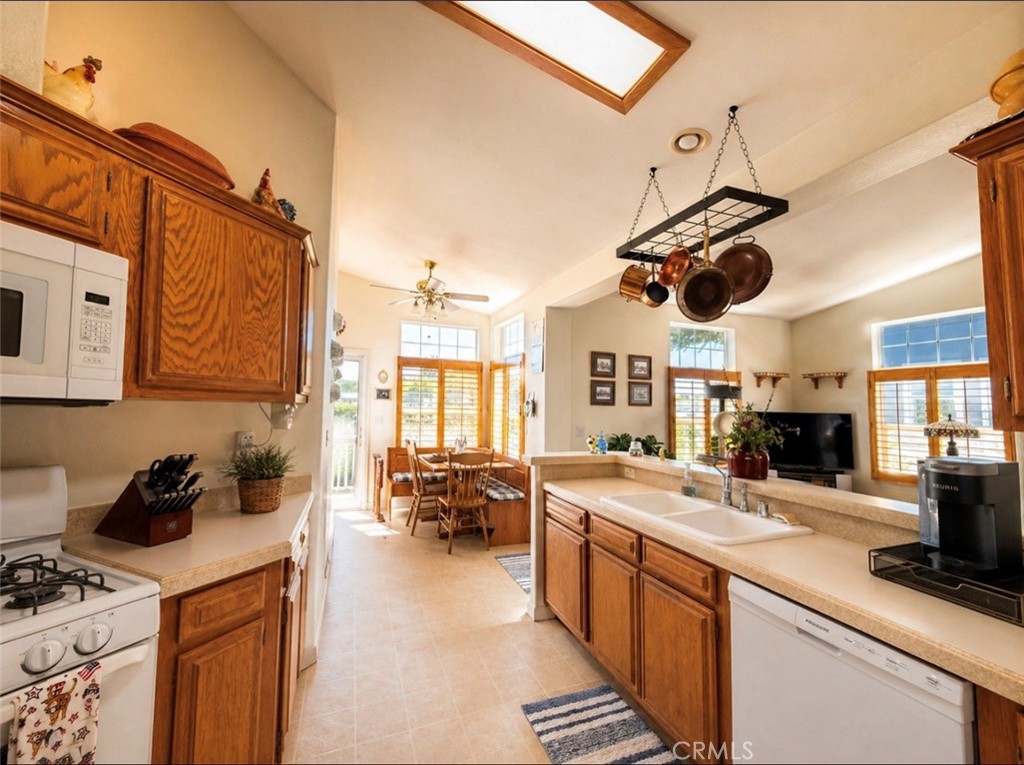 4252 Lahaina Drive Property Photo 2