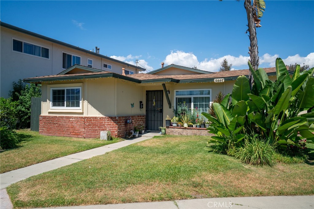 9661 9671 Maureen Drive Property Photo 11