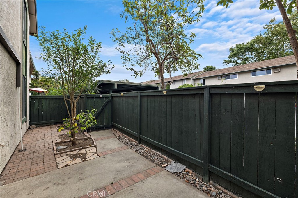 23252 Orange 7 Property Photo 11