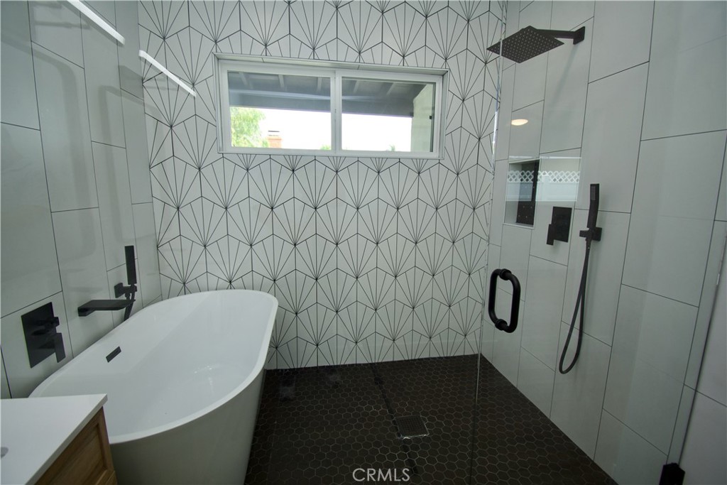 820 Iris Property Photo 10