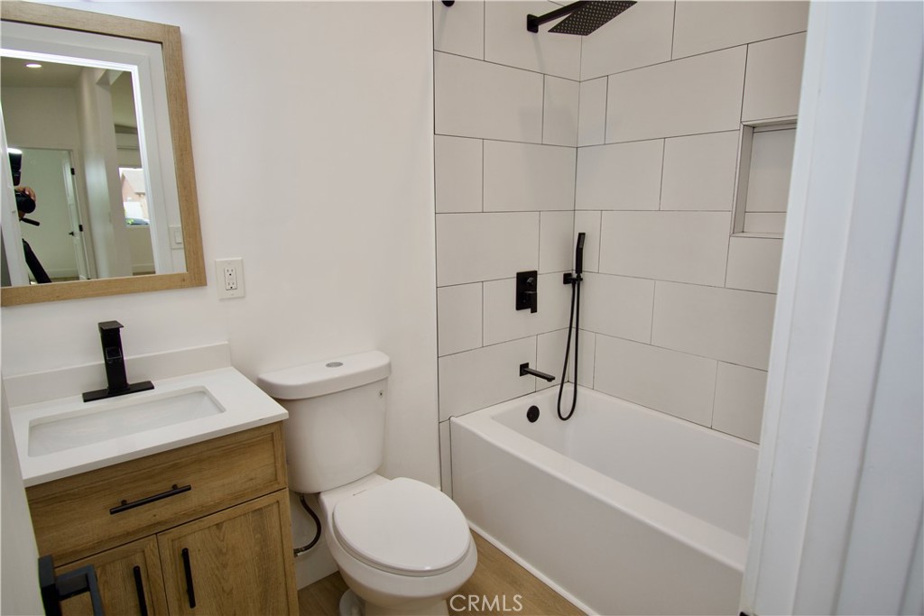 820 Iris Property Photo 13