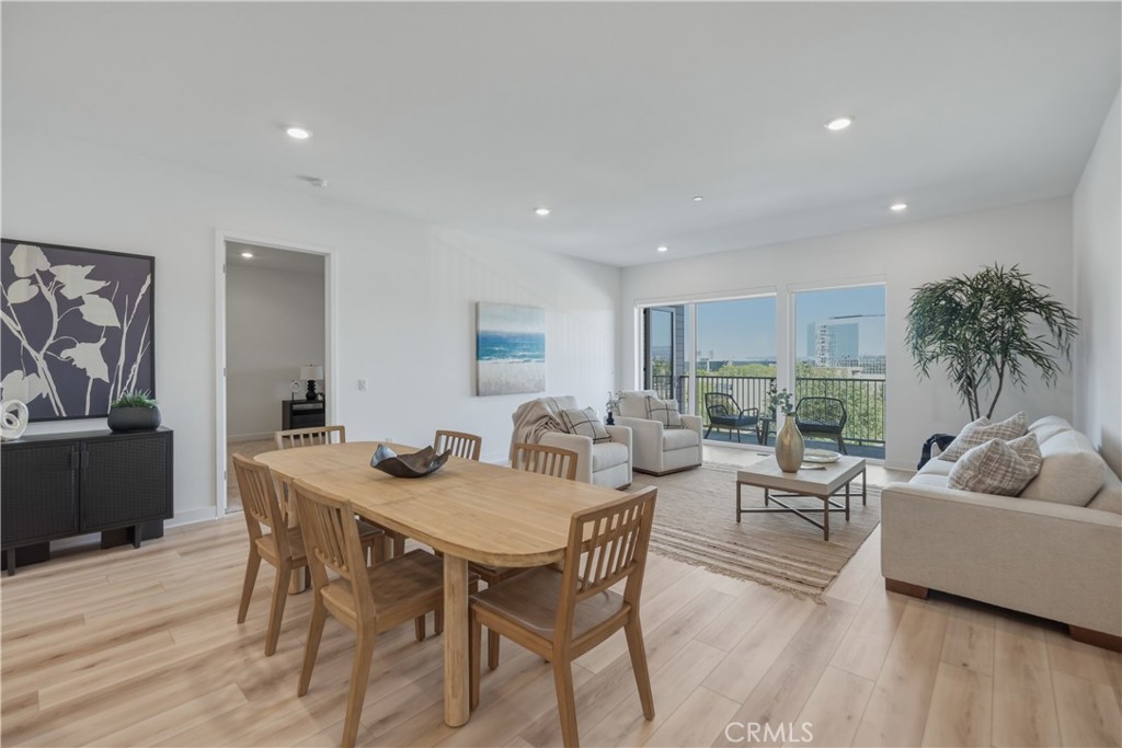 4505 Rivington Property Photo 7