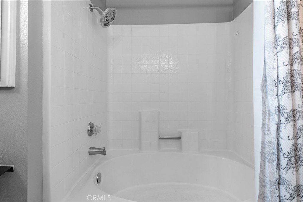 69646 Antonia Property Photo 33