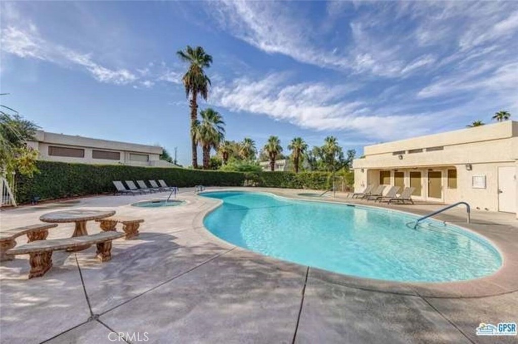 69646 Antonia Property Photo 38