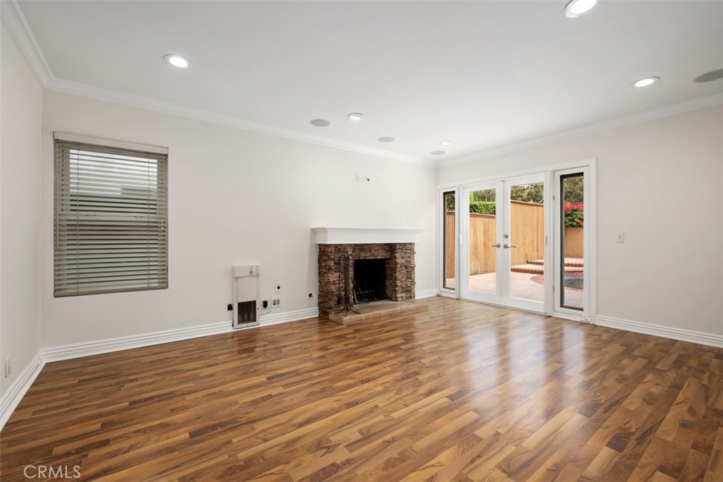 24422 Via Del Rio Property Photo 15