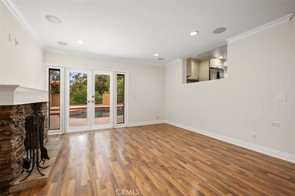 24422 Via Del Rio Property Photo 17