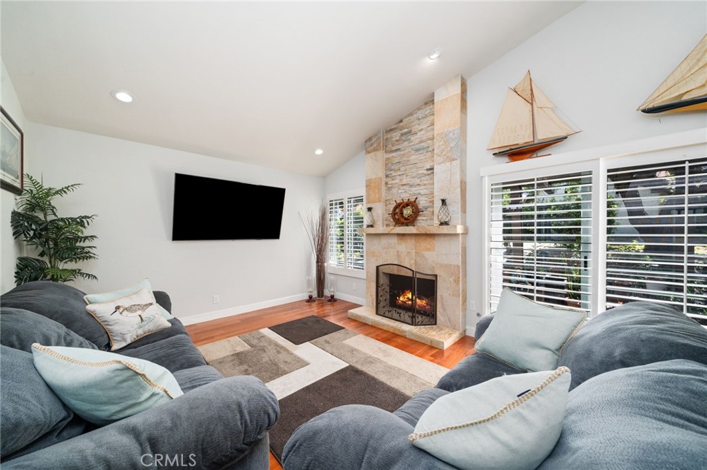 27866 Torroba Property Photo 3