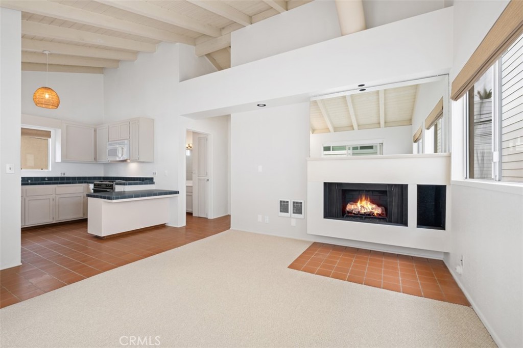 707 1/2 Marigold Avenue Property Photo 1