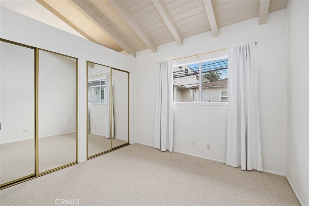 707 1/2 Marigold Avenue Property Photo 9