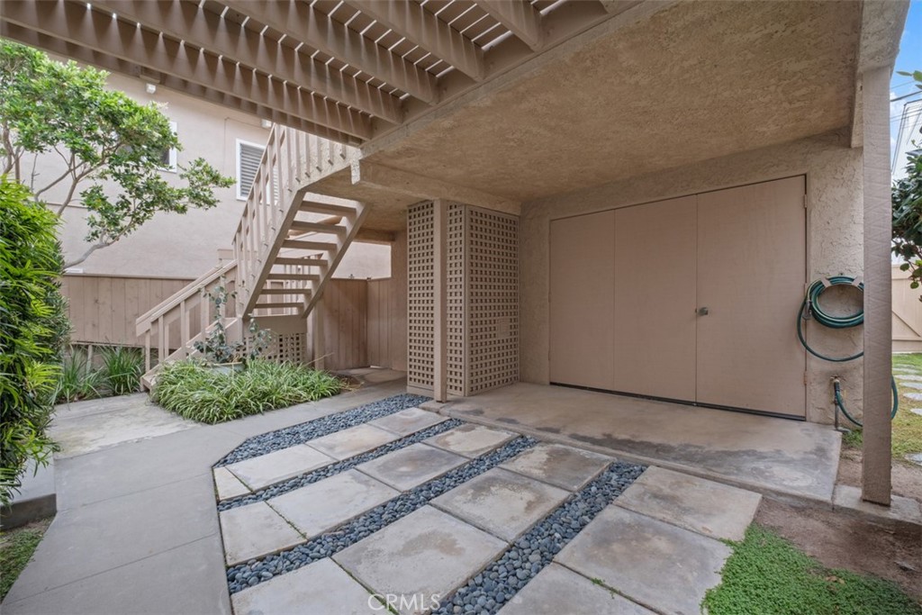 707 1/2 Marigold Avenue Property Photo 13