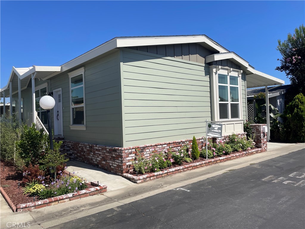 46 Estrella Property Photo 1