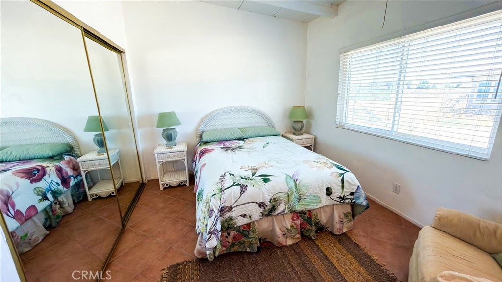 1526 Riviera Dr. Property Photo 10