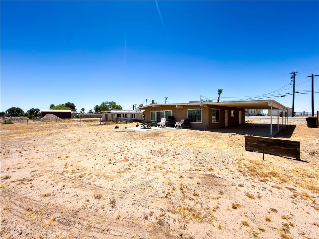 1526 Riviera Dr. Property Photo 14