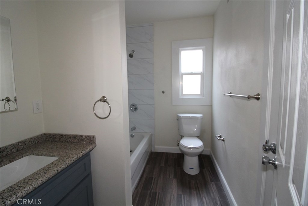 7024 Middleton Street B Property Photo 9