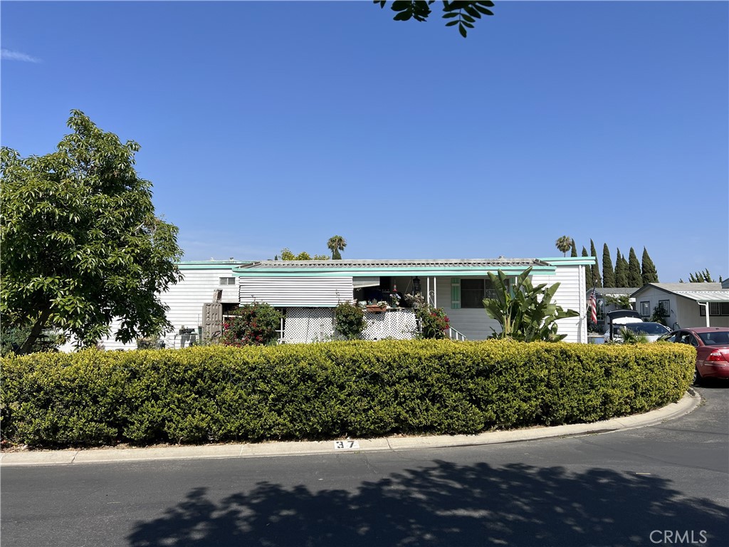 8200 Bolsa 37 Property Photo 1