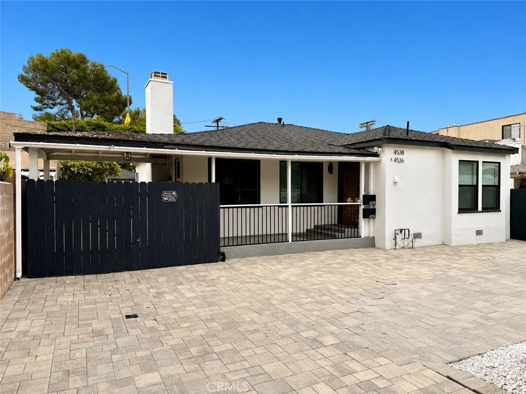 4538 Tujunga Avenue Property Photo 1