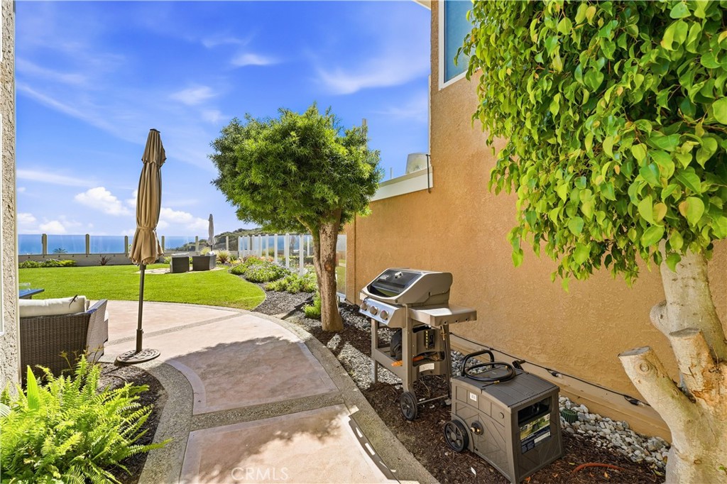 83 Palm Beach Court Property Photo 31