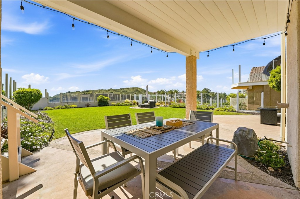 83 Palm Beach Court Property Photo 32