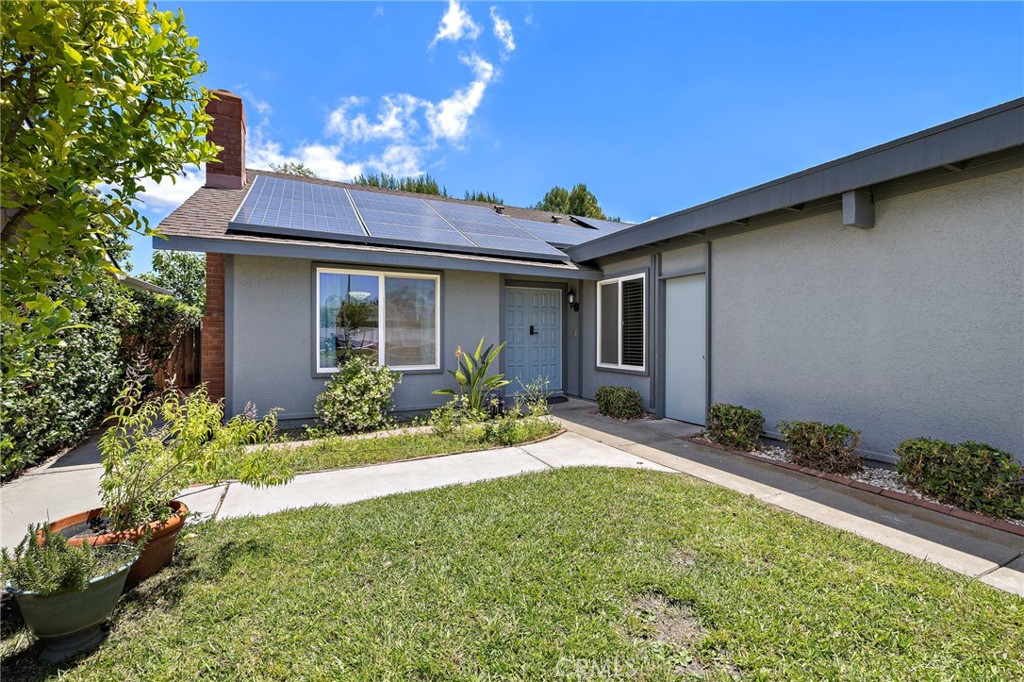 23512 Lipari Property Photo 3
