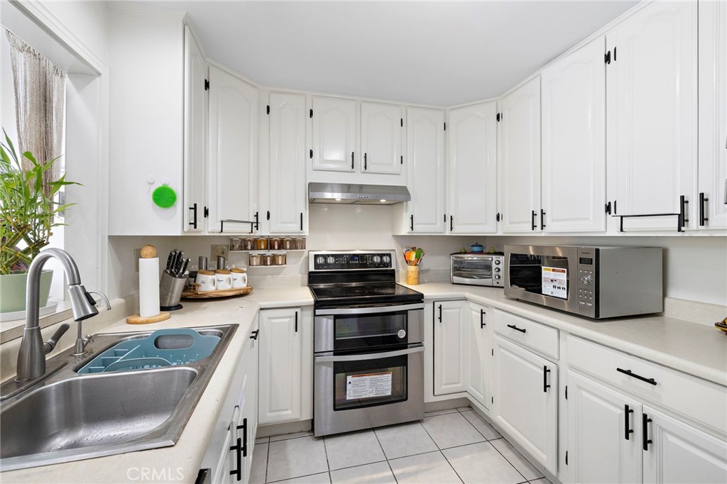 23512 Lipari Property Photo 13