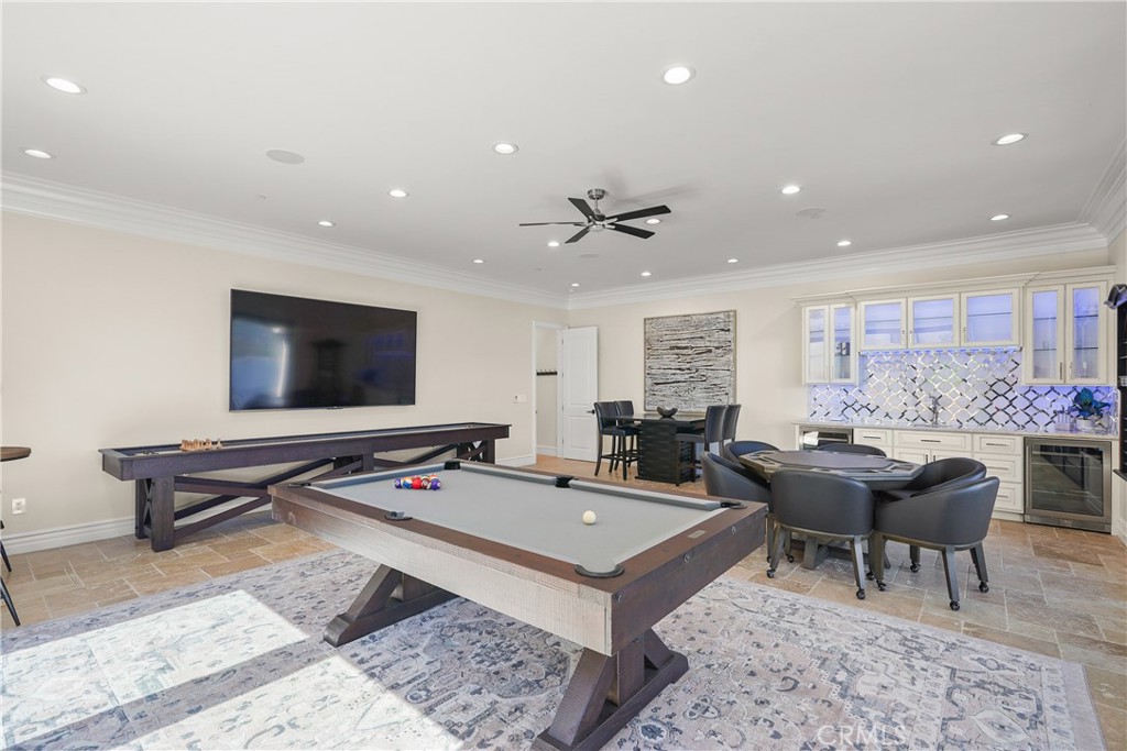 39055 N Shore Drive Property Photo 11