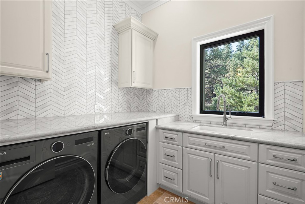 39055 N Shore Drive Property Photo 24
