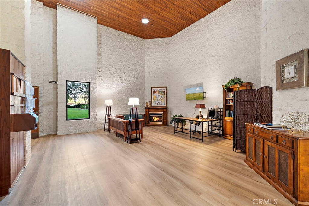 24055 Paseo Del Lago 413 Property Photo 10