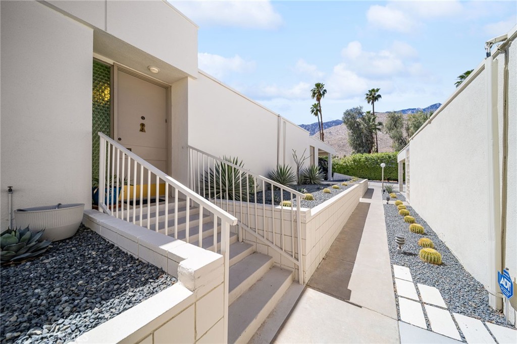 760 E La Verne Property Photo 35