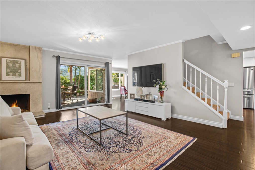 24306 Hillview Property Photo 3