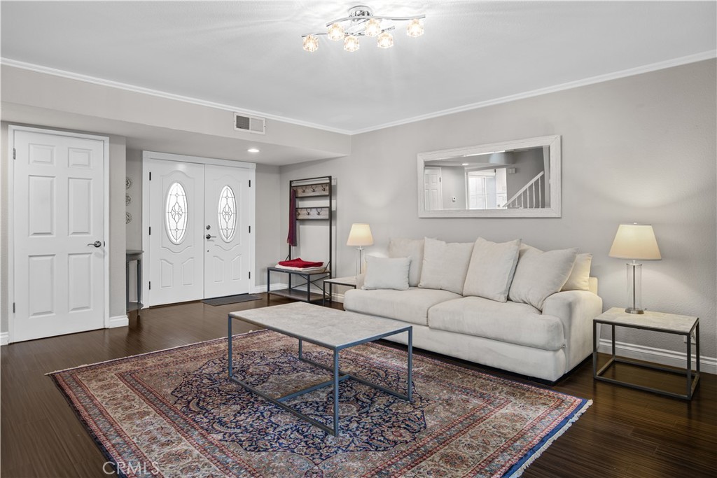 24306 Hillview Property Photo 4