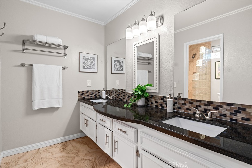 24306 Hillview Property Photo 16