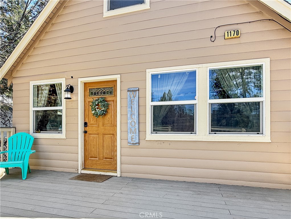 1170 Vine Property Photo 2