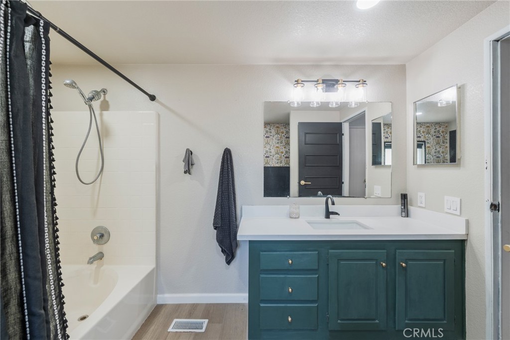 21851 Newland St 266 Property Photo 21