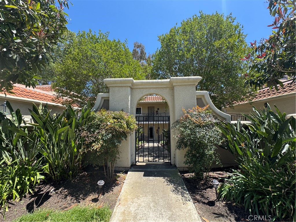 5529 Via La Mesa A Property Photo 1