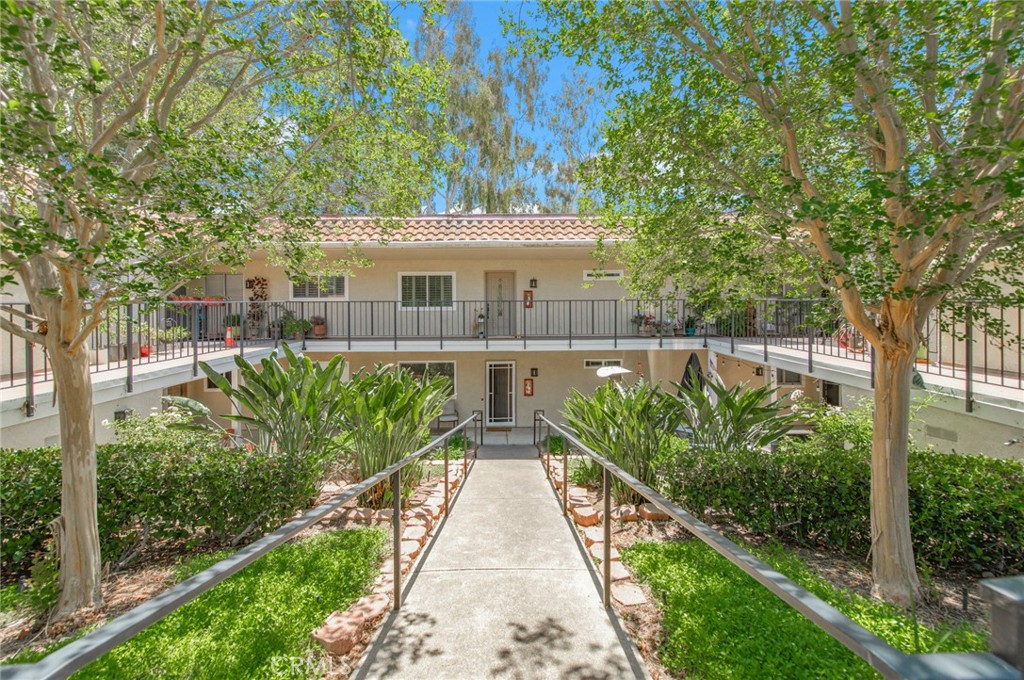 5529 Via La Mesa A Property Photo 2