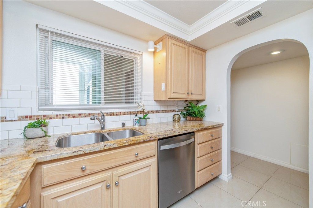 5529 Via La Mesa A Property Photo 10