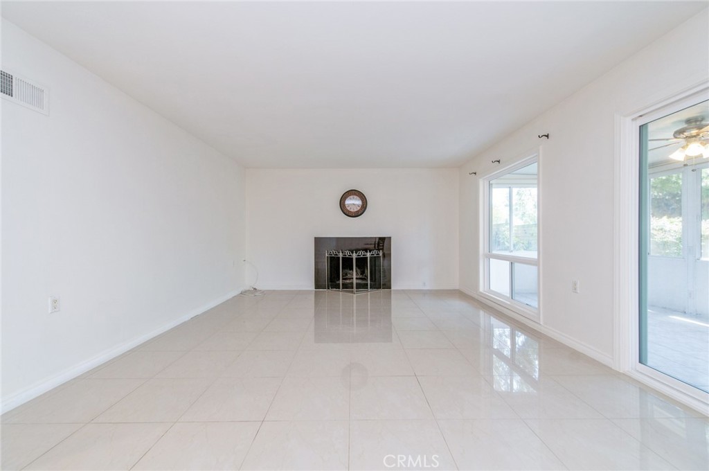 5529 Via La Mesa A Property Photo 17