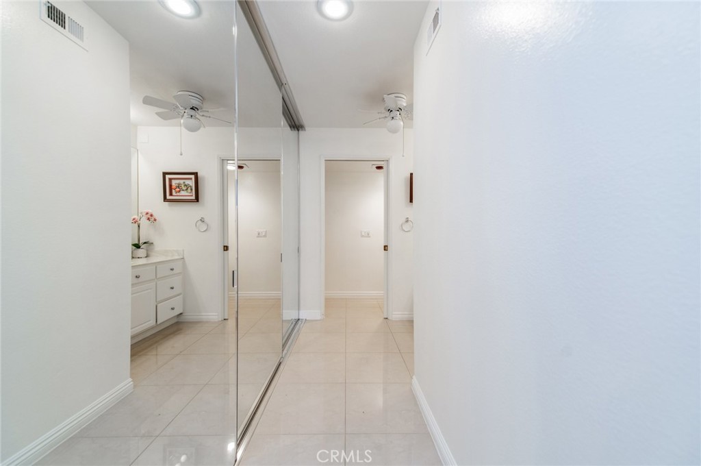 5529 Via La Mesa A Property Photo 23
