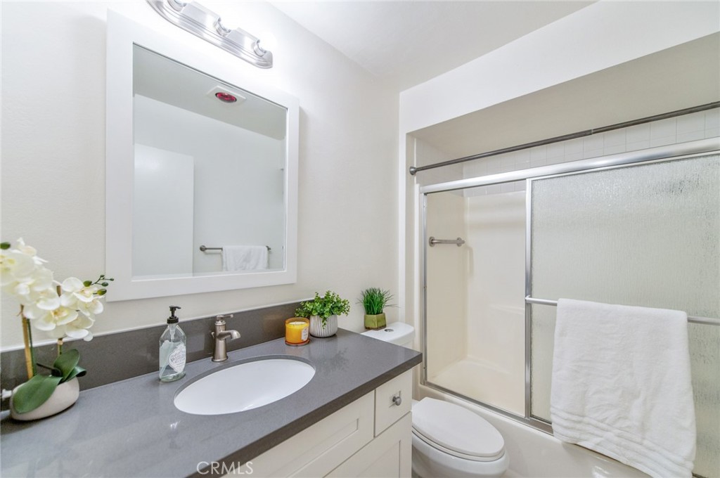 5529 Via La Mesa A Property Photo 27