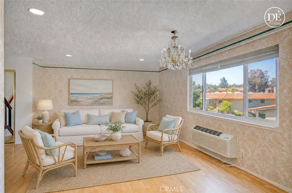 2320 Via Puerta, #b Property Photo 8