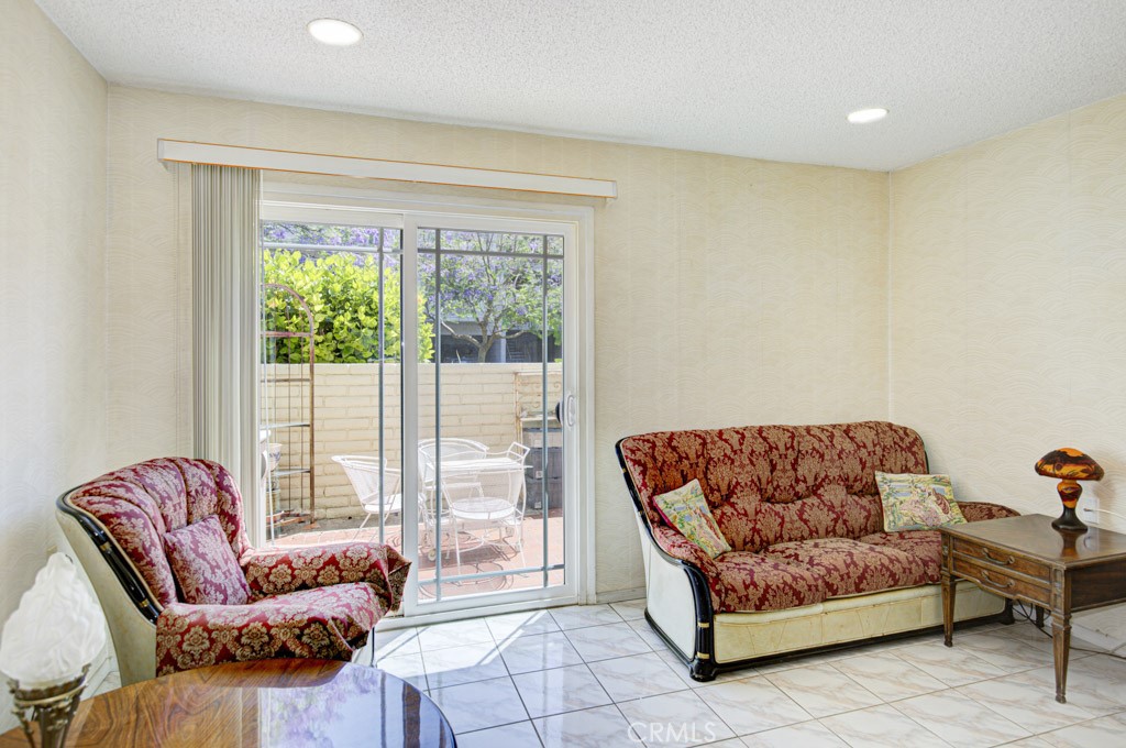 2320 Via Puerta, #b Property Photo 16
