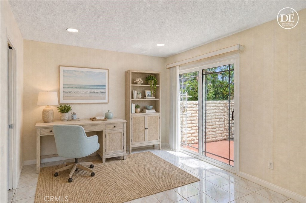 2320 Via Puerta, #b Property Photo 19
