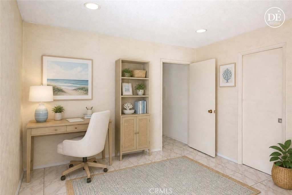 2320 Via Puerta, #b Property Photo 21