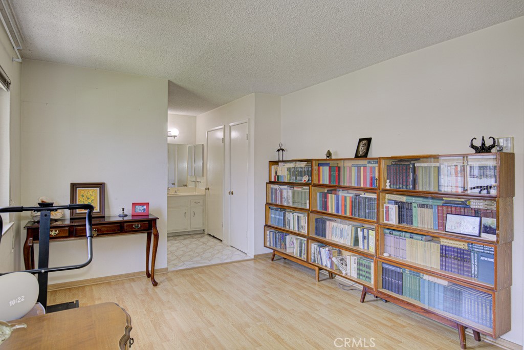 2320 Via Puerta, #b Property Photo 29