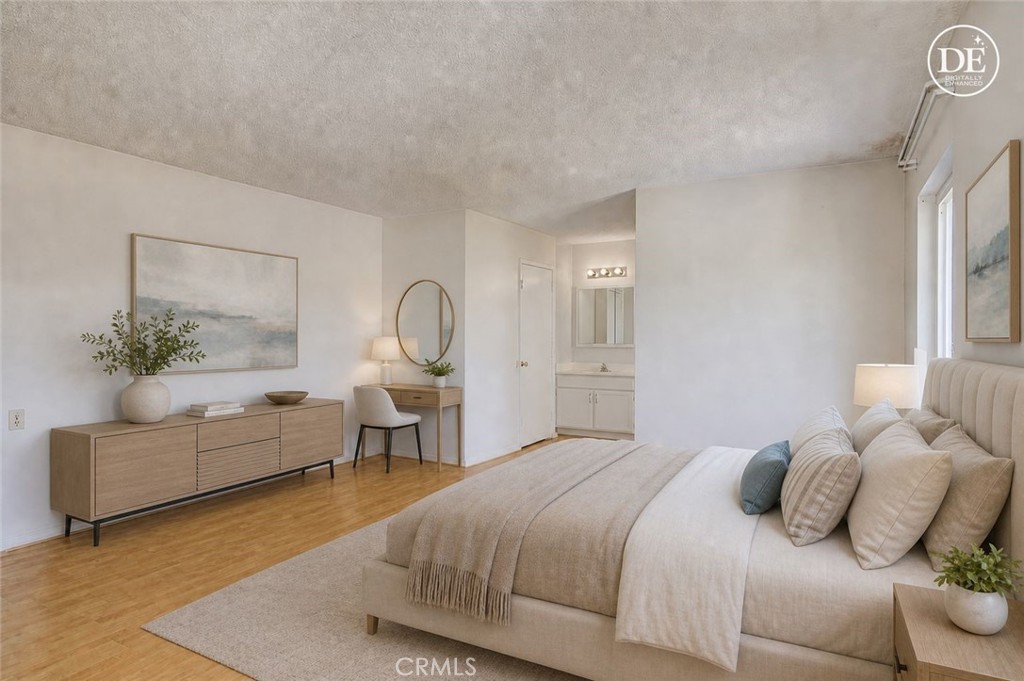 2320 Via Puerta, #b Property Photo 36